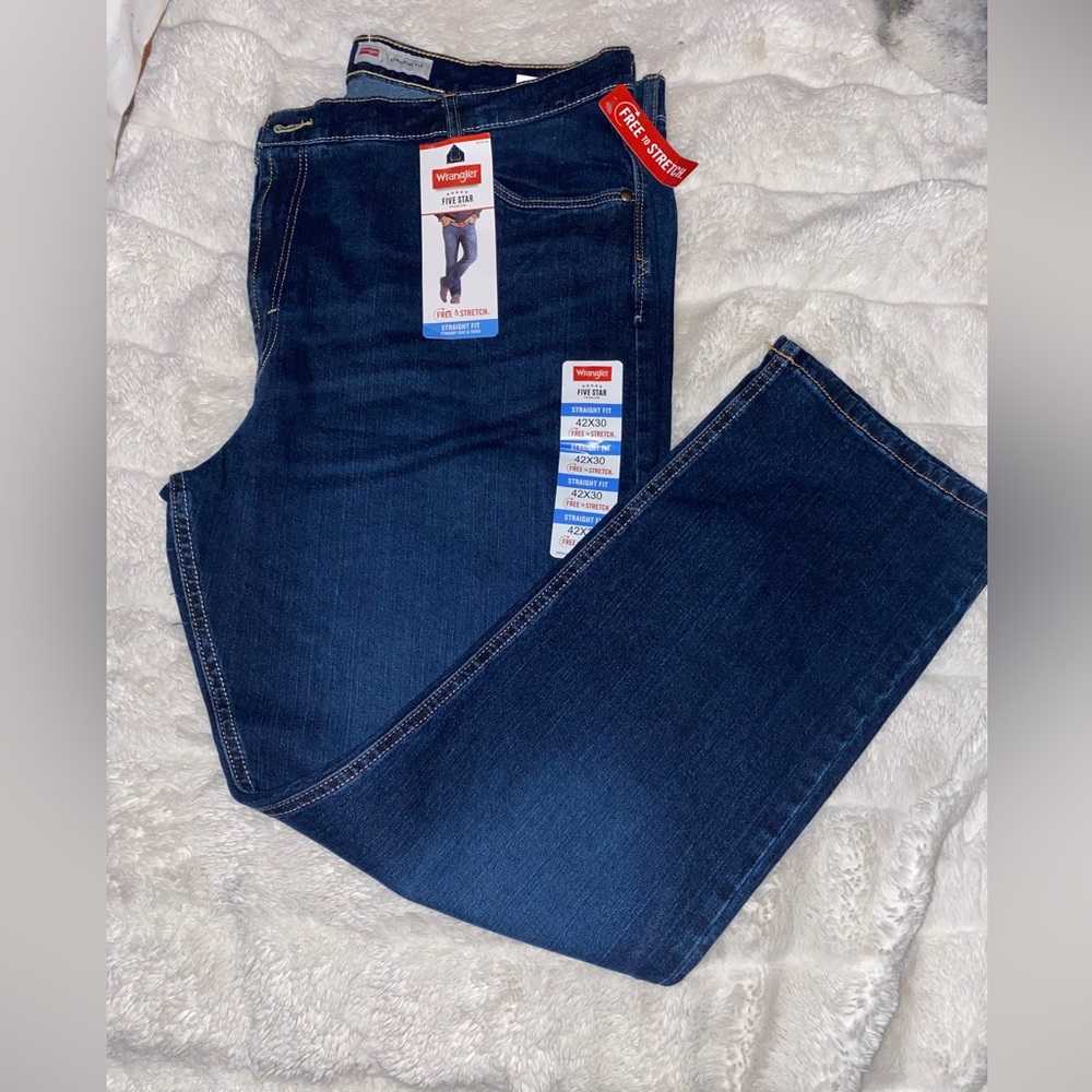 BEAND NEW MENS WRANGLERS